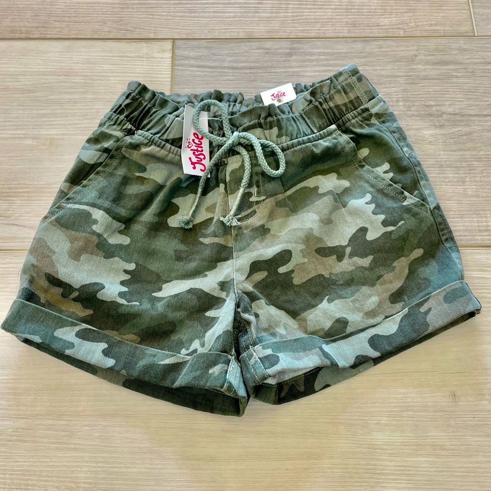 Size 7 Girls Justice Camo shorts